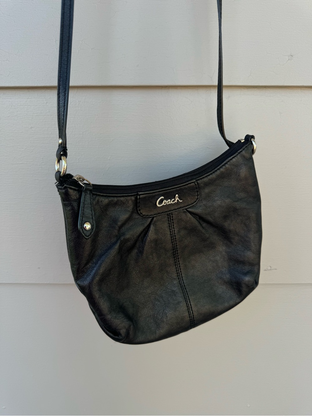 black vintage coach purse